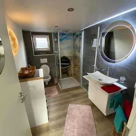 Hausboot Optimo Mit Hund Botel *